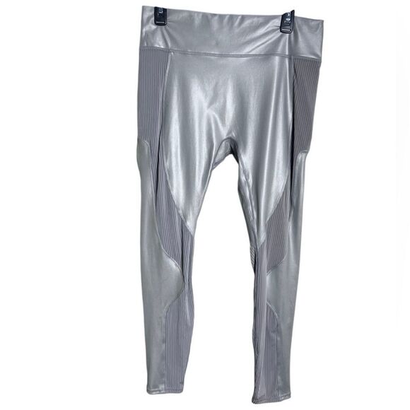 Fabletics Leggings Motion365+ Contour High-Waisted Gunmetal Gray Shine Size XL - Picture 3 of 14